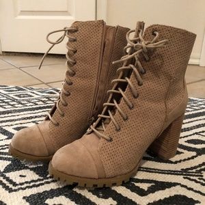 BRAND NEW Report Lace Up Tan Heeled Combat Boots